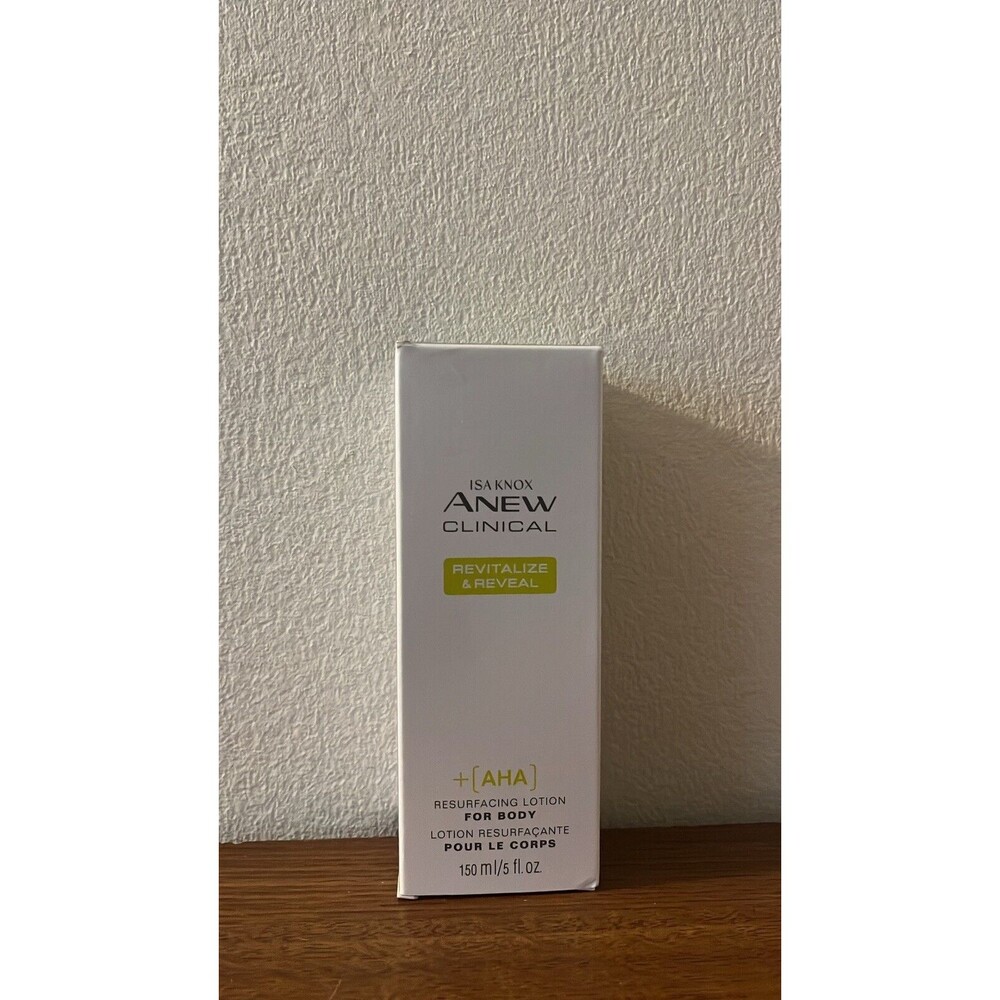 Avon Isa Knox Anew Clinical Revitalize & Reveal Resurfacing Lotion for Body, New